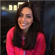 Profesora de inglés dicta clases para todas las edades y niveles
